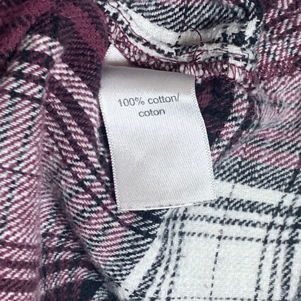 Maurices Flannel Button Down Women Large Burgundy Plaid Excellent Relaxed Fit - Picture 8 of 9